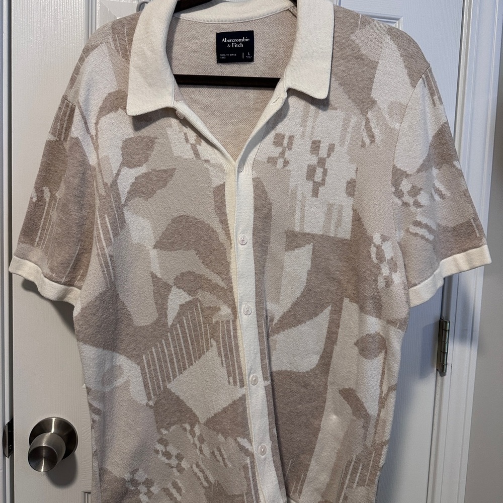 Abercrombie & Fitch Beige and Cream Abstract Shirt